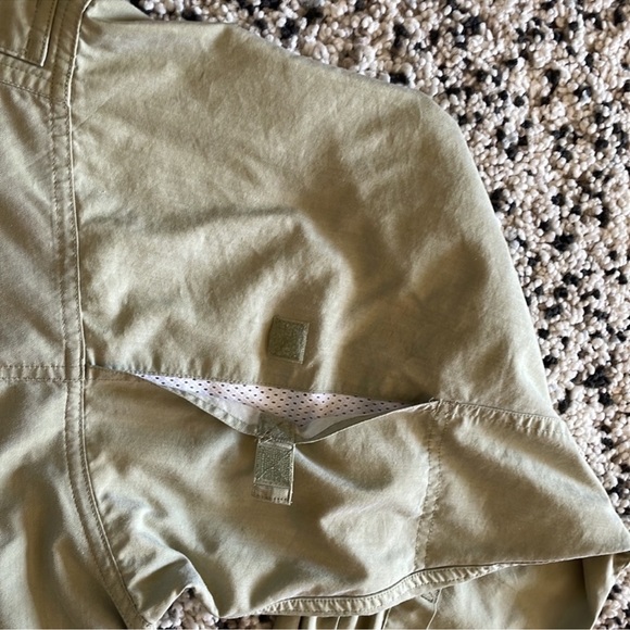 Ex Officio Adventure Shirt Vented Long Sleeve Khaki Fishing Outdoor Shirt XXL - Picture 10 of 15